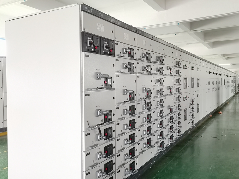 恭喜广东菲鹏生物高低压配电工程设备准时进场2